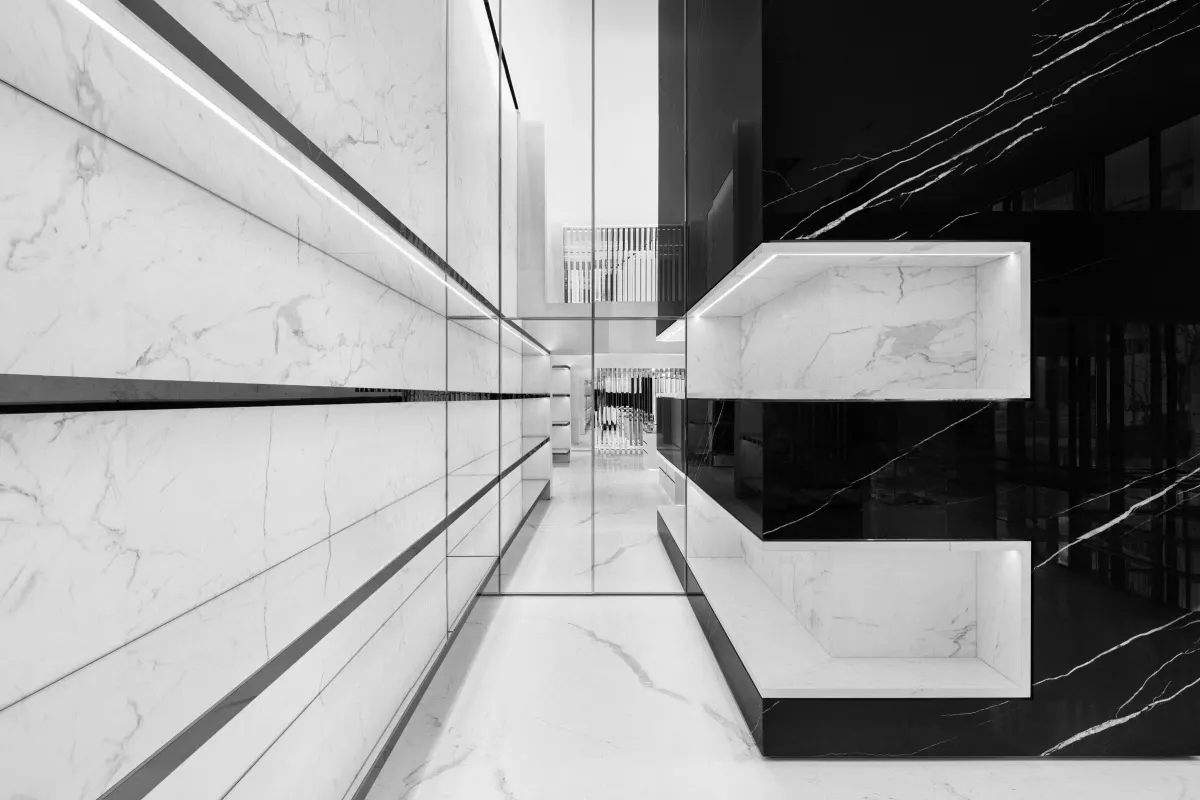 Saint Laurent, Stores